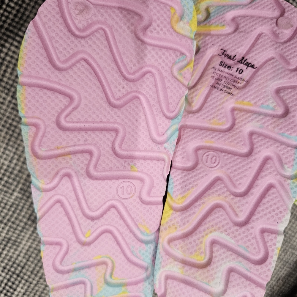 New First Steps 10c - Picture 2 of 4